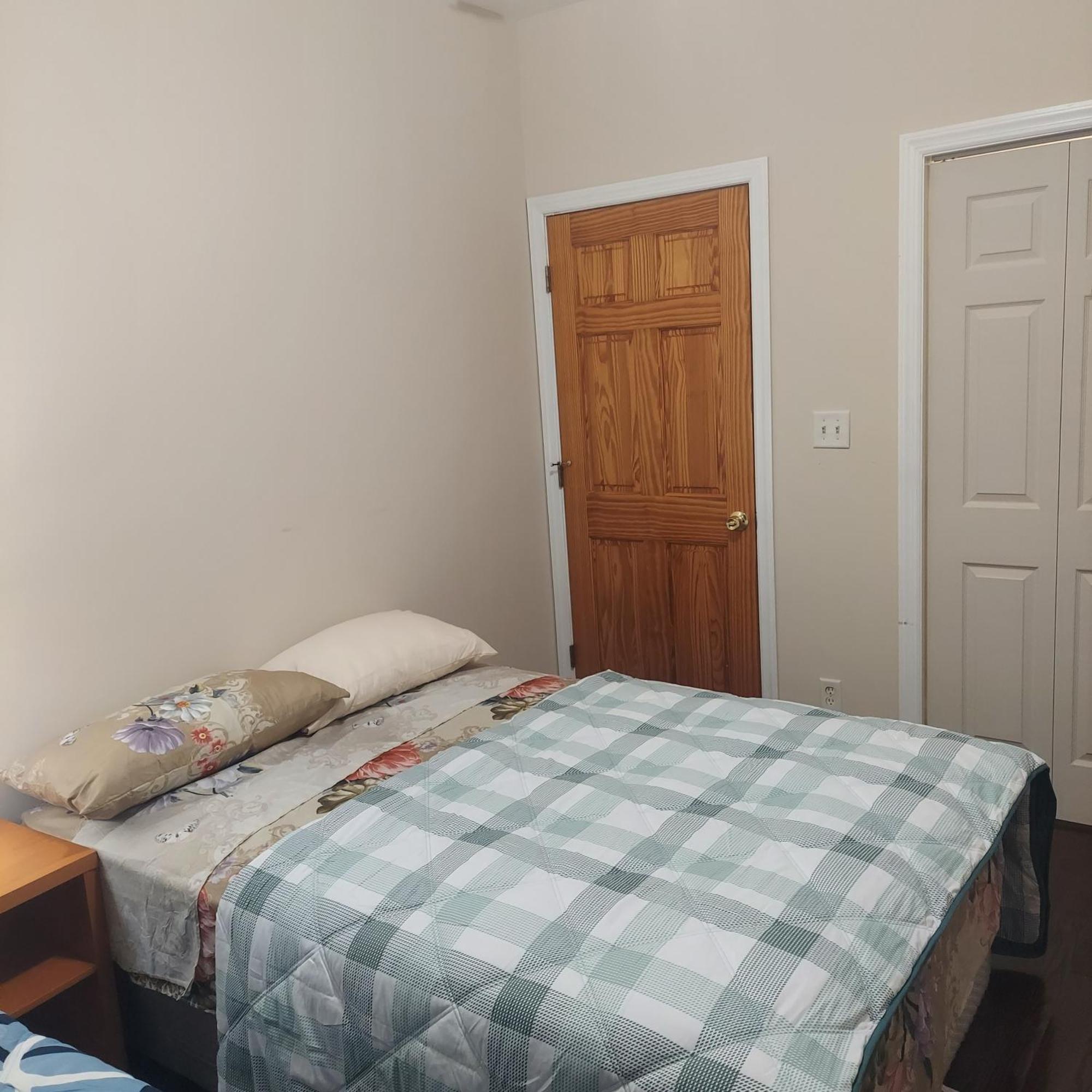 Double Queen Room 6 Minutes Walk To Penn Station Nyc Ewr Джерсі-Сіті Екстер'єр фото